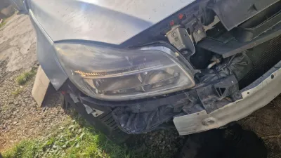 Faruri far Opel Insignia A